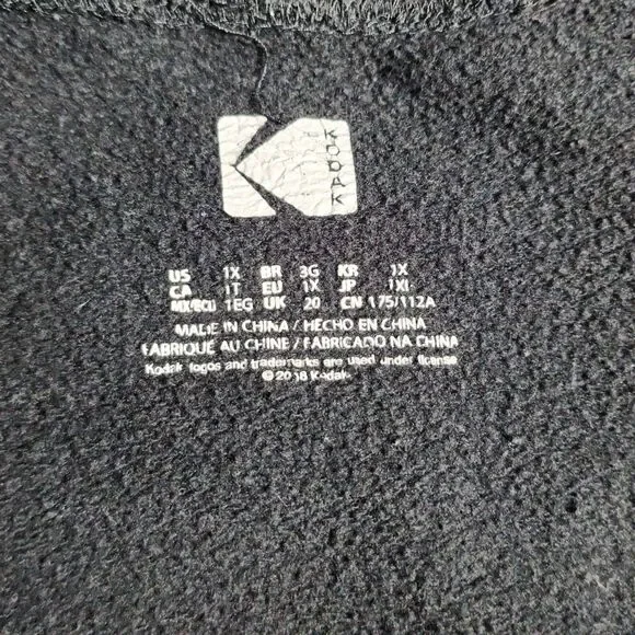 Forever 21 Kodak Womens Graphic Print Cropped Sweatshirt Black Fleece Size 1X - Picture 5 of 11